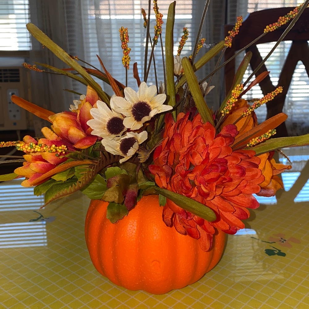 Fall Thanksgiving Pumpkin Flower Arrangement * Free Gift With Purchase *